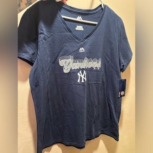 Brand New Women’s Yankee V-Neck T-shirt